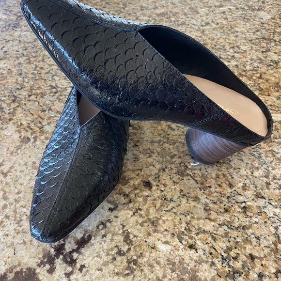 Brand All Black 36.5 us 6 loafers - Picture 2 of 4